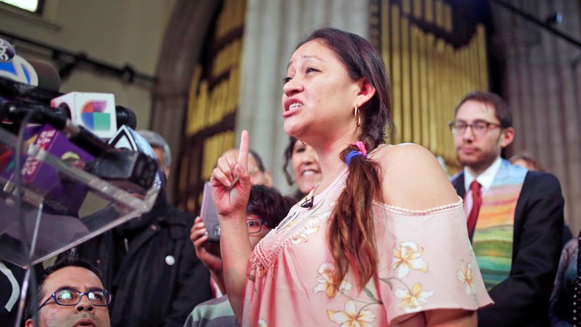 Una guatemalteca se refugia en una iglesia de Nueva York para evitar su deportación
