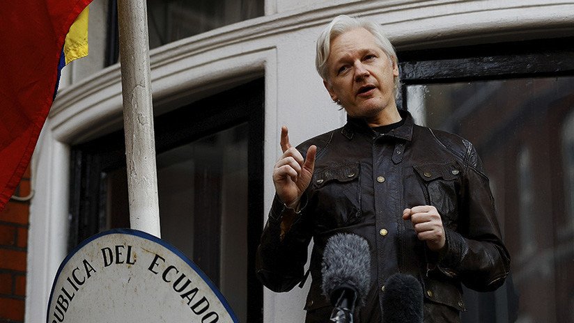 "Assange trabaja para la gente y ahora tenemos que salvarlo nosotros"
