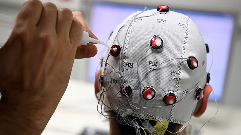 'Hackeo' cerebral, cíborgs militares y plantas 'espías': Proyectos futuristas del Pentágono