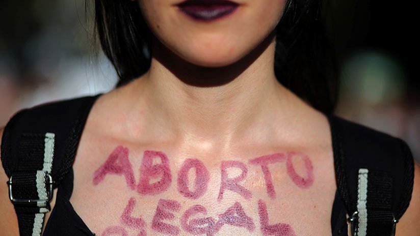 "Llegó la hora": Actrices y escritoras argentinas reclaman al Congreso la despenalización del aborto