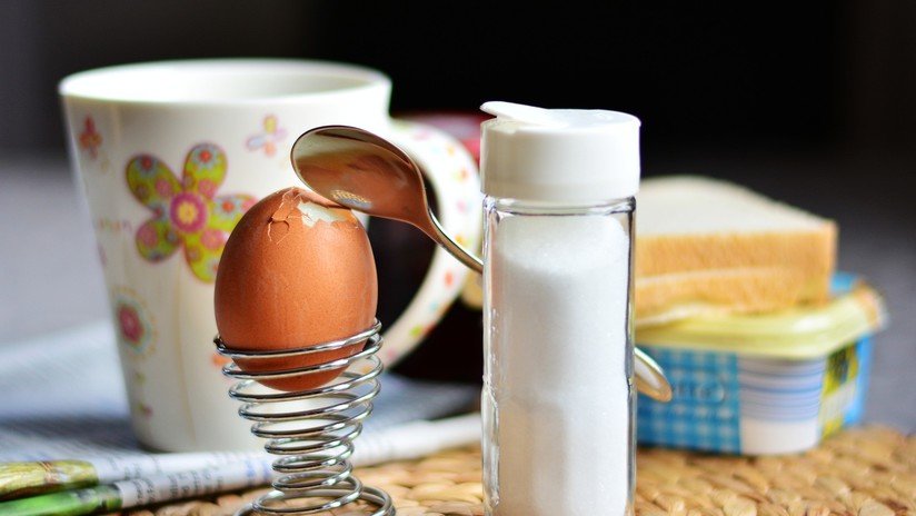 FOTO: Publica la imagen de un desayuno para que alaben su ingenio y le humillan