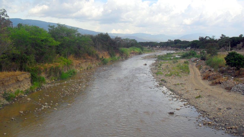 Cuatro personas mueren ahogadas al cruzar un río que separa Venezuela de Colombia