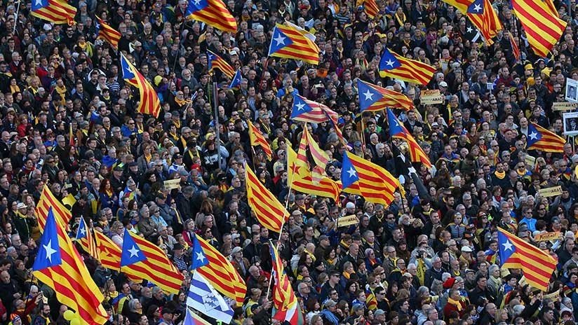 "Errores atroces": Un informe desnuda el bulo de El País sobre la 'injerencia rusa' en Cataluña