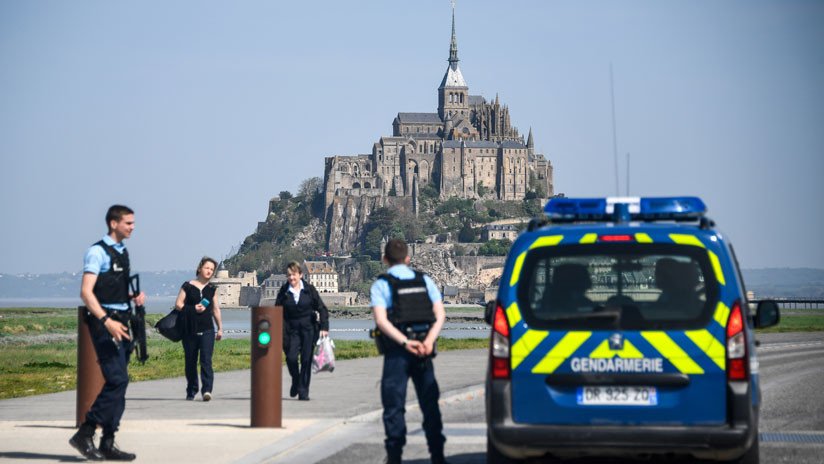 Francia: Detienen al hombre que causó la evacuación del Monte Saint-Michel tras jactarse en público