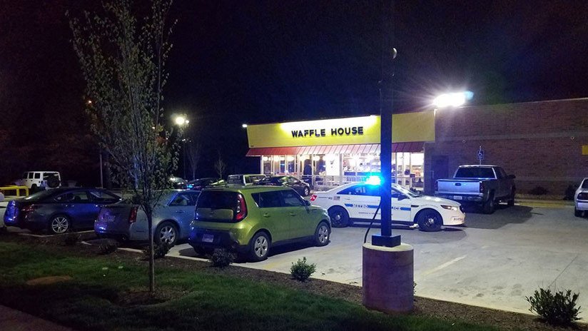 EE.UU.: Detienen al sospechoso del tiroteo mortal en el Waffle House de Nashville