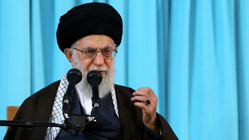 El líder supremo de Irán insta a las naciones musulmanas a unirse contra EE.UU.