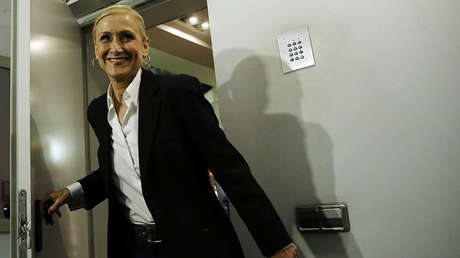 El director del máster de la presidenta de Madrid admite que se le pidió que modificara documentos 