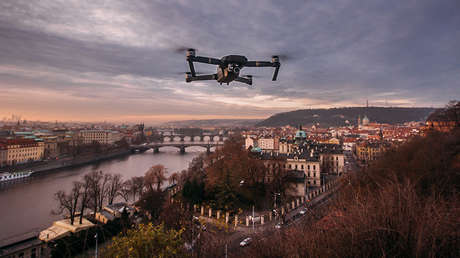 VIDEO: Un dron capta un 'jinete fantasma' cabalgando por un antiguo castillo inglés