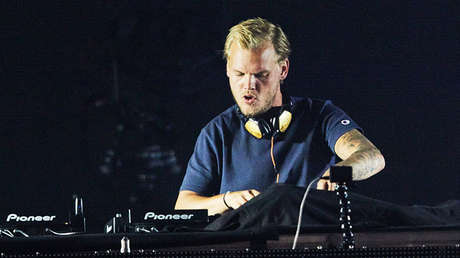Homenaje 'por todo lo alto' a Avicii: Un campanario de Países Bajos hace sonar música del DJ (VIDEO)