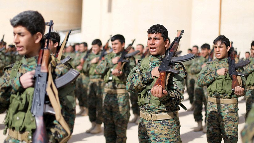 Las milicias kurdo-sirias retienen a más de 400 combatientes extranjeros del Estado Islámico