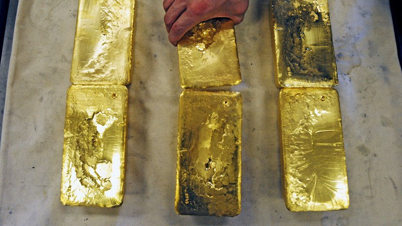 Un barrendero encuentra lingotes de oro en un aeropuerto y su vida podría cambiar por completo