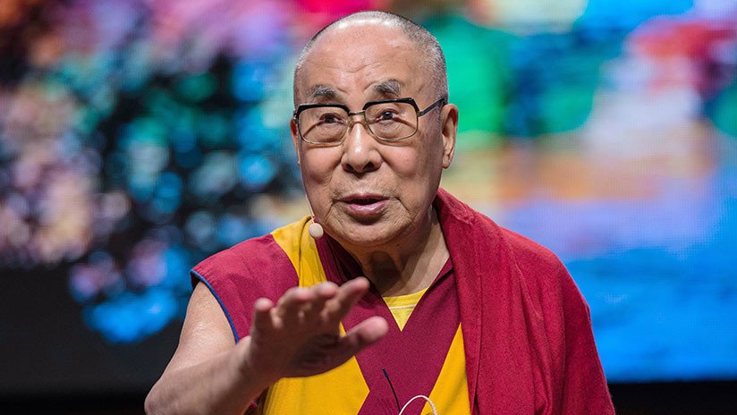 El Dalái Lama revela por qué hace cosquillas a los policías