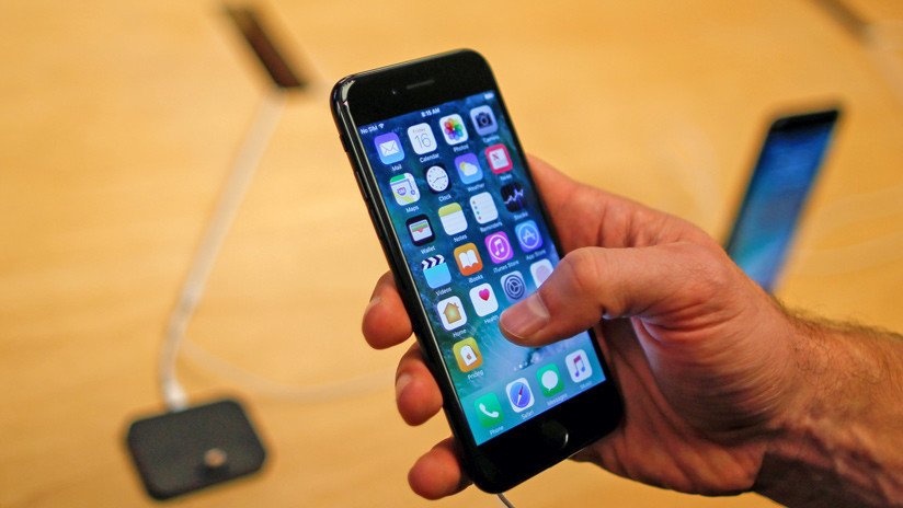 Reportan que el nuevo iOS puede deshabilitar el micrófono de los iPhone 7 
