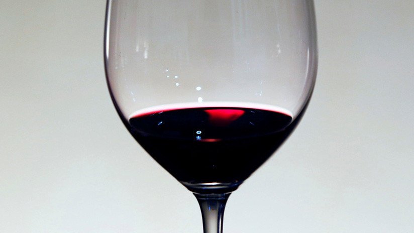 No es culpa de la borrachera: dos copas de vino pueden reducir 40% la calidad del sueño
