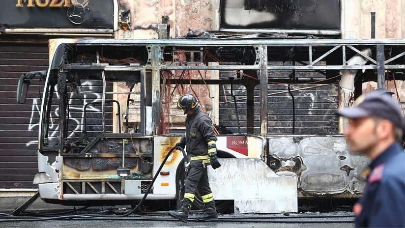 Italia: Un autobús se incendia y explota en pleno centro de Roma (FOTO, VIDEOS)