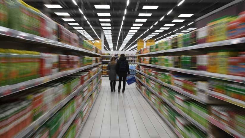Rusia: Un ladrón 'hipnotiza' a las cajeras de un supermercado y se lleva dinero en efectivo