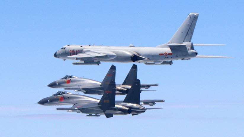China envía por primera vez a sus cazas Su-35 a rodear Taiwán