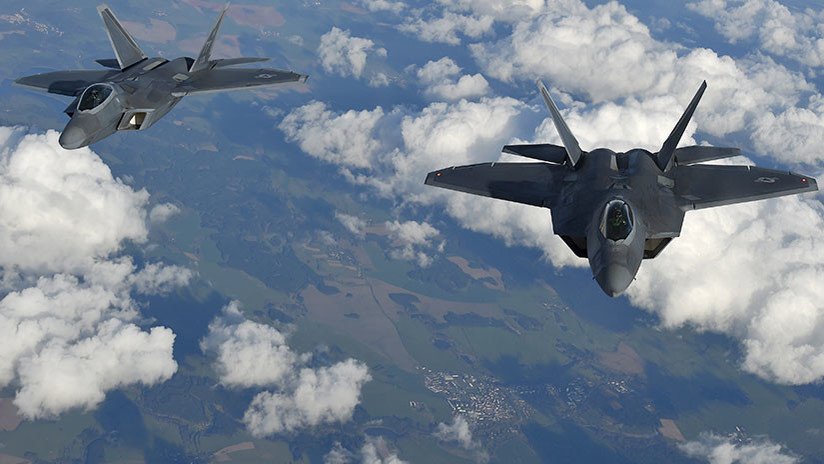 Revelan detalles del comportamiento de los cazas F-22 de EE.UU. que escoltaron a aviones rusos