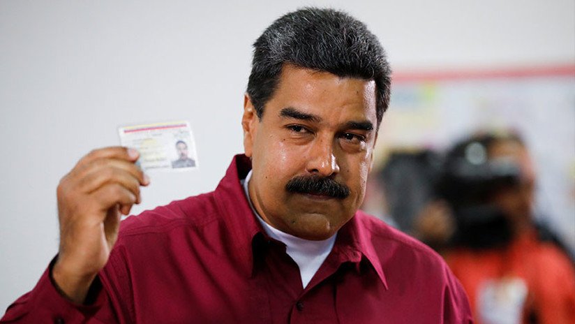 Nicolás Maduro: "He sido el primer votante de la patria"