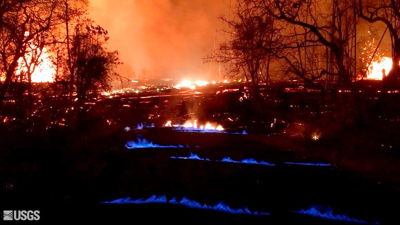 VIDEO: Por qué se producen las insólitas llamas azules en torno al volcán Kilauea