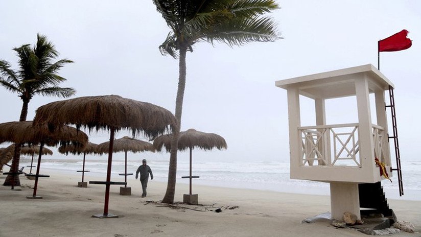El "extremadamente severo" ciclón Mekunu, a punto de llegar a Arabia tras dejar 17 desaparecidos 