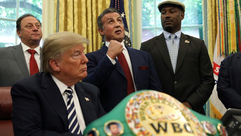 ¿Asesorado por Stallone?: Trump indulta al boxeador en quien se basó el Apollo Creed de 'Rocky'