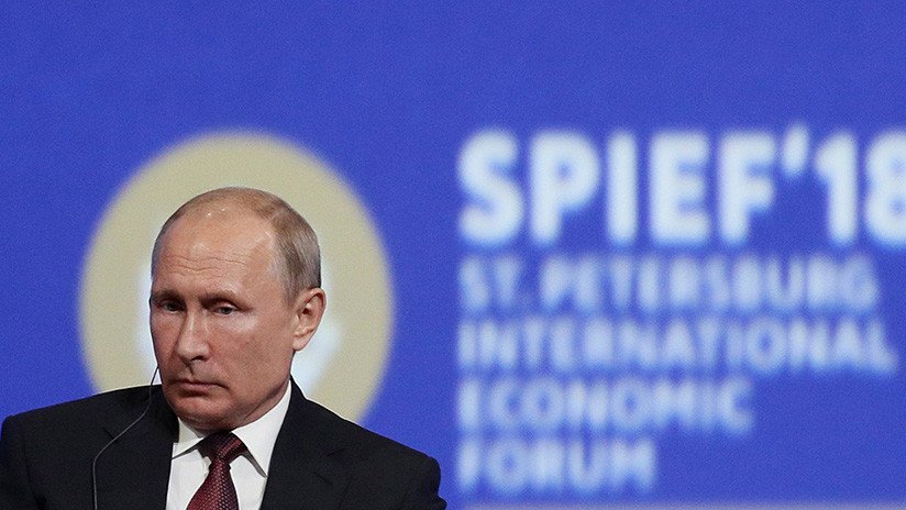 Putin insta a Occidente a no cruzar la 'línea roja' en las relaciones con Rusia