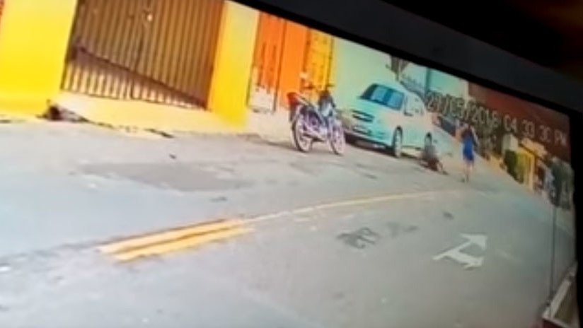 Mujer asesina a su marido policía tras hallarlo con su amante en un hotel de Brasil (VIDEO 18+)