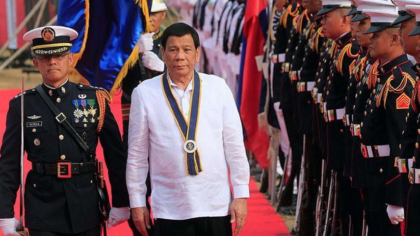 Duterte advierte a Pekín que la situación en el mar de China Meridional puede acabar en un conflicto