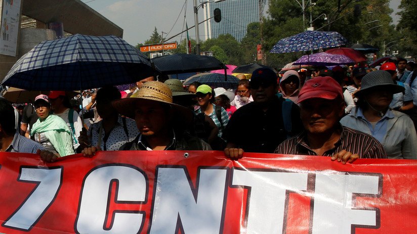 Maestros protestan en huelga nacional y provocan caos vehicular en Ciudad de México