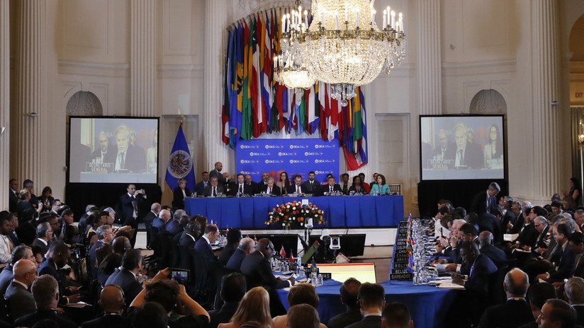 La OEA aprueba resolución que busca suspensión de Venezuela