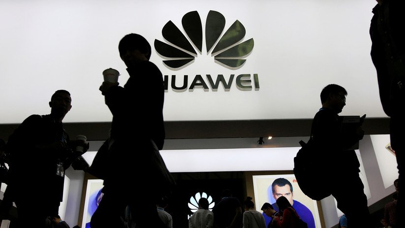 Facebook compartía datos de sus usuarios con cuatro empresas chinas, entre ellas Huawei y Lenovo