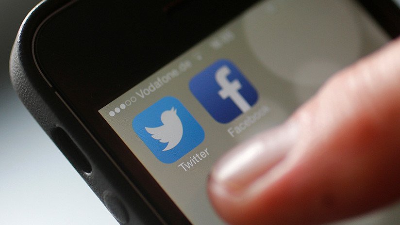 Dos bots de autorrespuesta mantienen una conversación interminable en Twitter