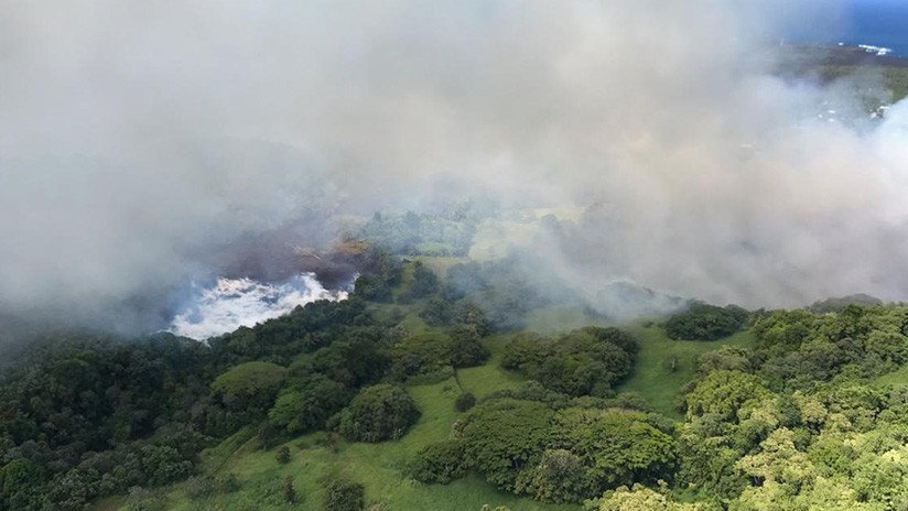 FOTO: La lava del Kilauea provoca que se evapore el lago más grande de Hawái