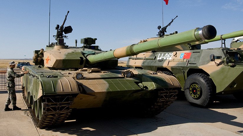 Expertos: El ejército de obsoletos tanques chinos será robótico y peligroso