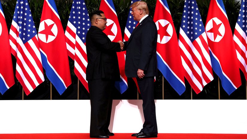 IMÁGENES HISTÓRICAS: Donald Trump y Kim Jong-un se estrechan la mano en Singapur