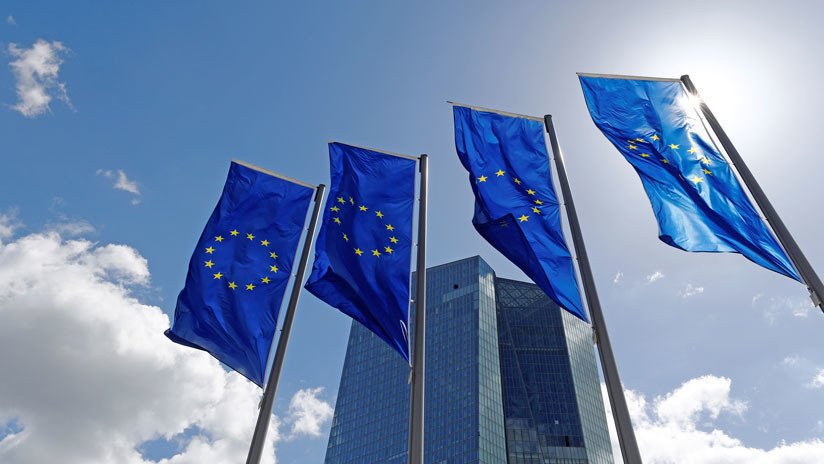 El Banco Central Europeo anuncia que dejará de comprar bonos y el euro sufre las consecuencias