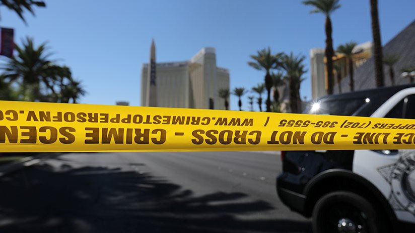 EE.UU.: Un hombre posiblemente armado se atrinchera con su vehículo blindado cerca de Las Vegas
