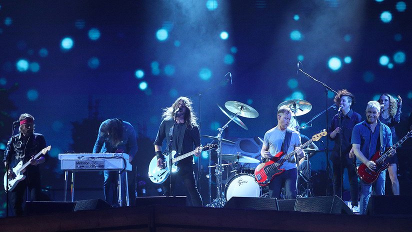Cae un meteorito durante un concierto de Foo Fighters (VIDEO)