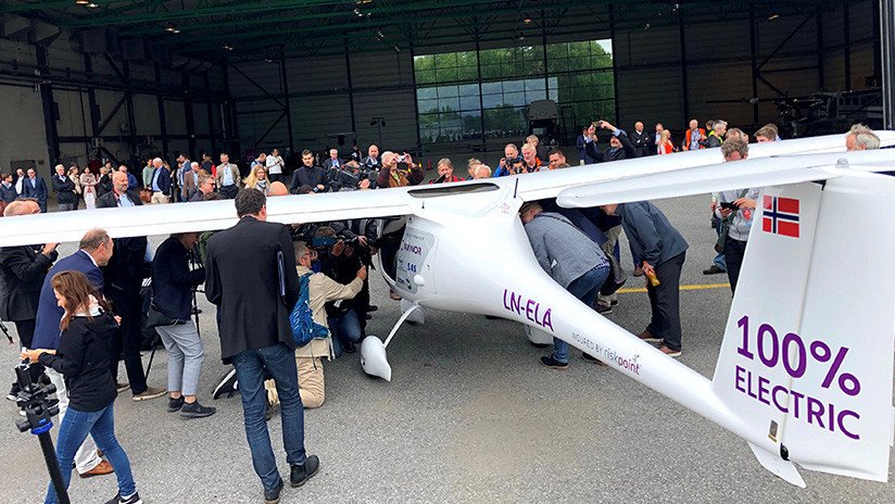 Un paso al futuro: Noruega prueba avión eléctrico para distancias cortas (FOTO)