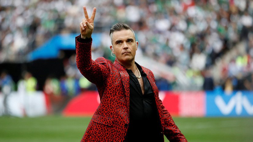 Robbie Williams explica su polémico gesto en la inauguración del Mundial  