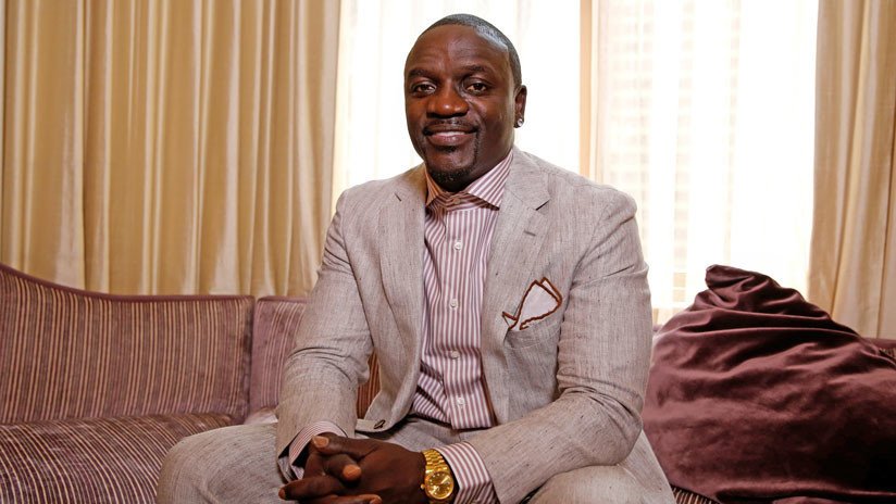 El rapero Akon anuncia planes para crear una ciudad futurística con base en su propia criptodivisa