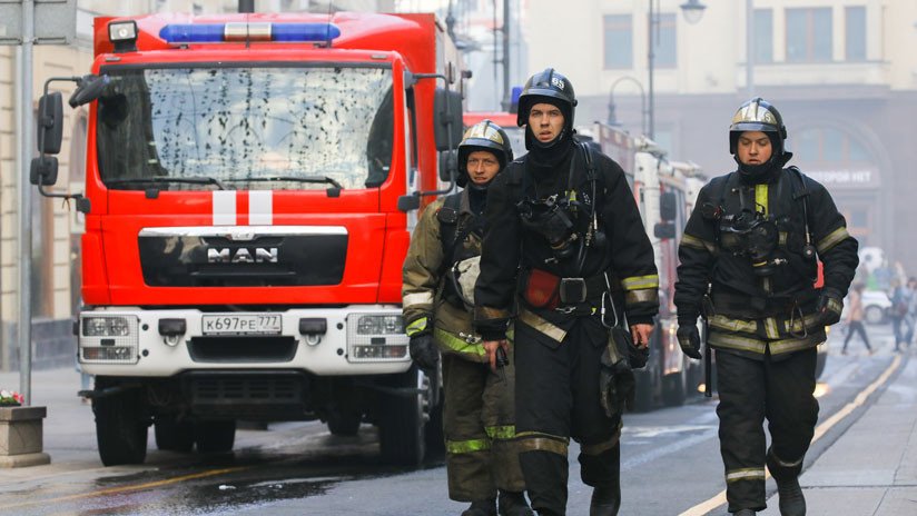 Incendio en un centro comercial en Moscú (VIDEOS)