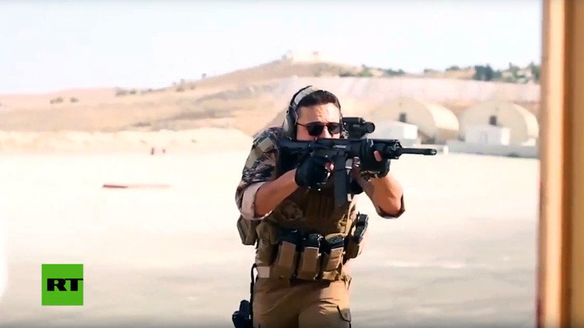 'A lo Rambo': El rey de Jordania y su heredero realizan prácticas militares con fuego real (VIDEO)
