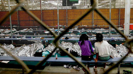 Trump estudia crear una ciudad de tiendas de campaña para niños inmigrantes en puestos militares