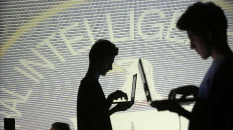 Supuesto informador de WikiLeaks que reveló el 'hackeo' de la CIA se enfrenta a 135 años de prisión