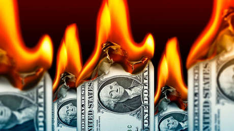 Economista: Una guerra comercial con China provocará el colapso del dólar estadounidense 