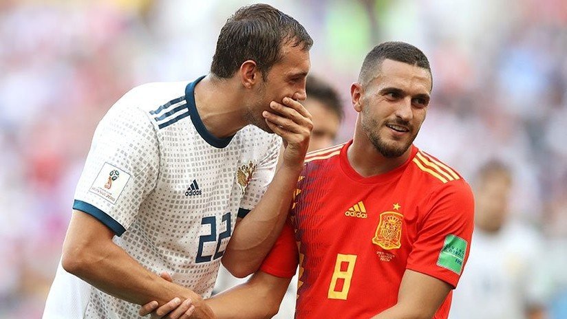 "Se sigue llenando el avión": Lluvia de memes tras la derrota de España ante Rusia en los octavos