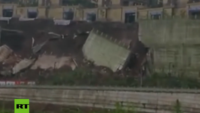 VIDEO: Impresionante derrumbe de una carretera en China