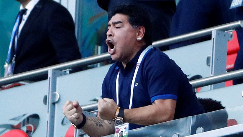 "Robo monumental": Maradona critica el arbitraje del Colombia-Inglaterra